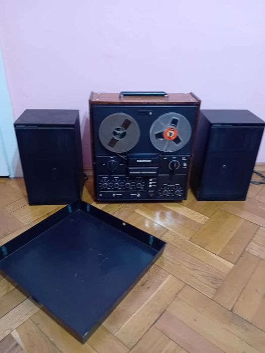 Magnetofon KASTHAN cu boxe 1000 lei