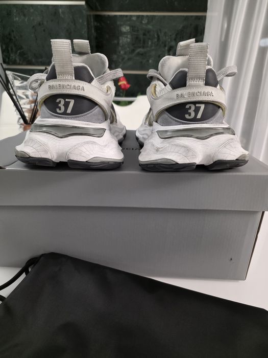 Balenciaga Cargo
