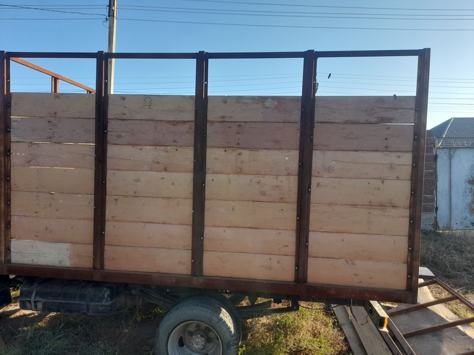 Продается бортовой кузов газель