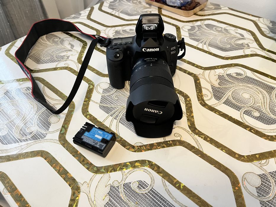 Vand Canon Eos 90D 4K nou!