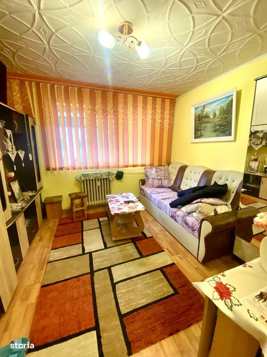 Cameră de cămin cu baie Nicolina și Baza 3