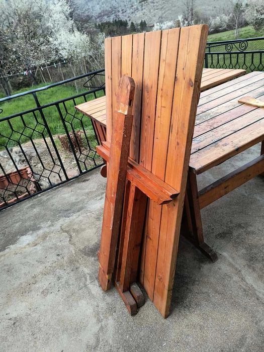 Дървена маса от орех - 3 броя