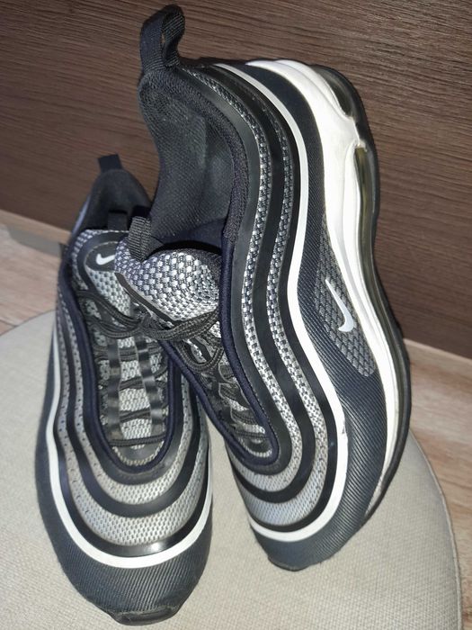 Маратонк  Nike Air Maks 39 номер