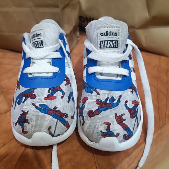 Детски маратонки Адидас 23н