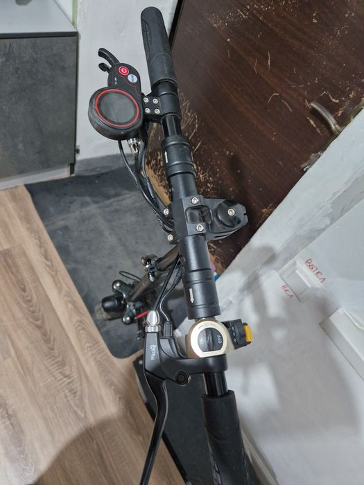 Продам электро самокат