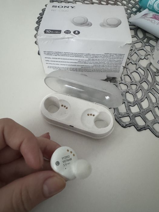Casca Sony C500