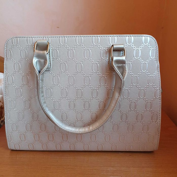 Сет от 4 части в златисто