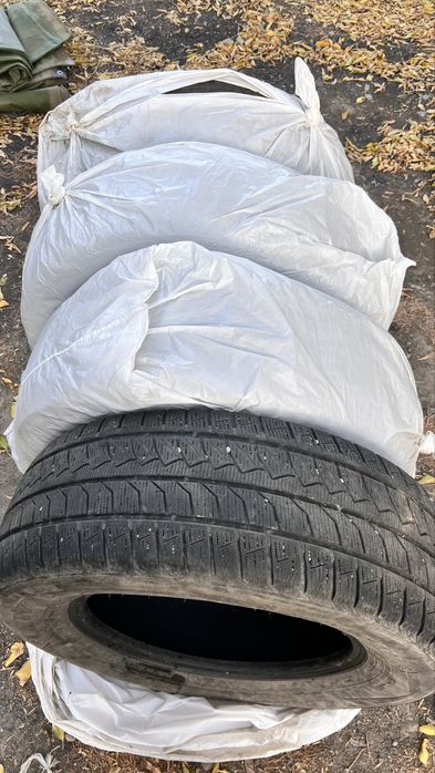 Продам шины 265/65/17