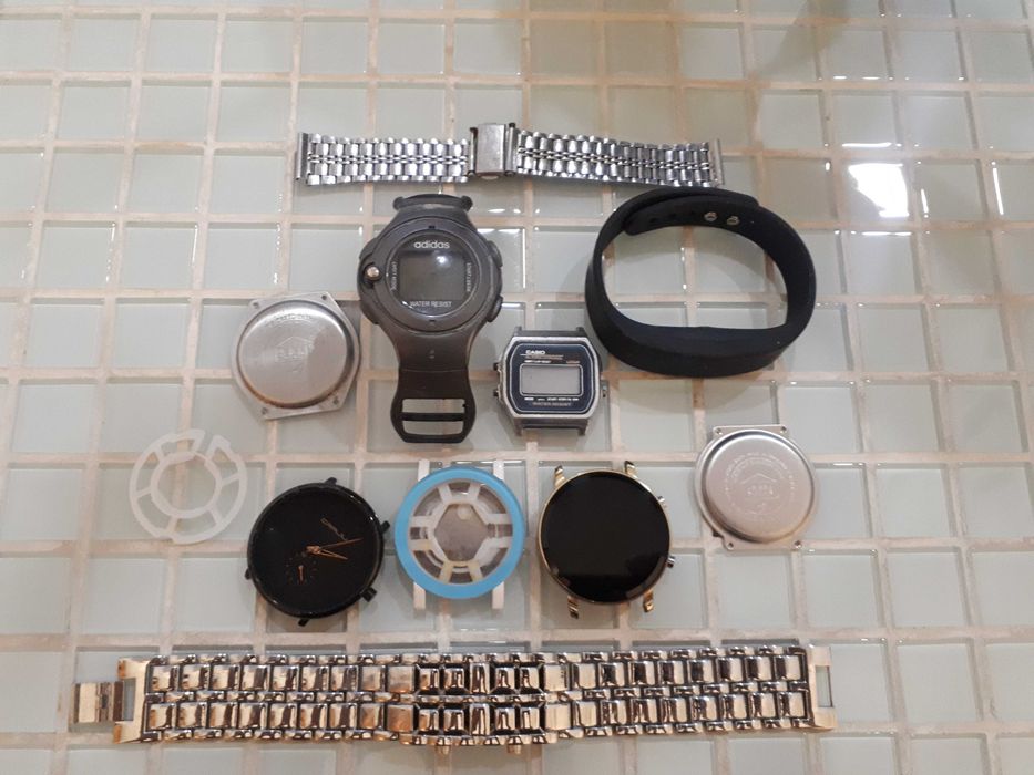 Часы наручные на запчаст