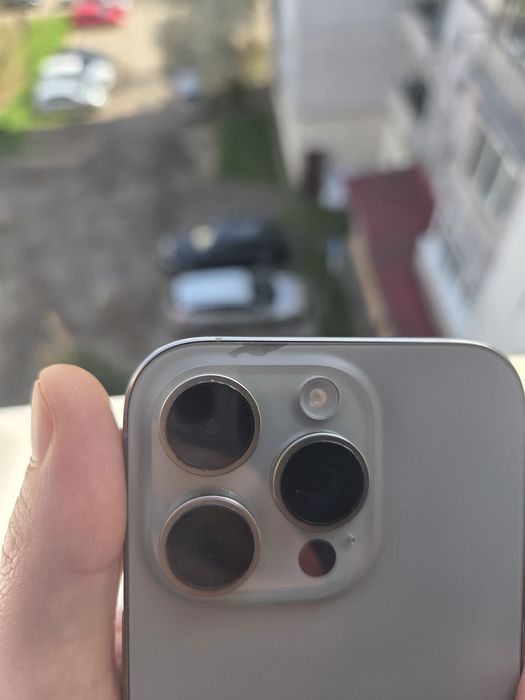 iPhone 16 PRO - 128GB