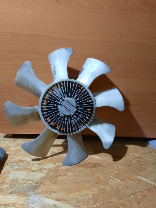 Запчасти на мазду 929