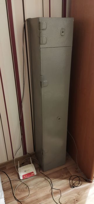 Продам сейф с сигнализацией.