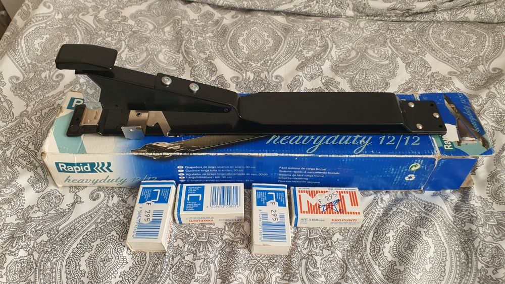 Capsator cu braț lung