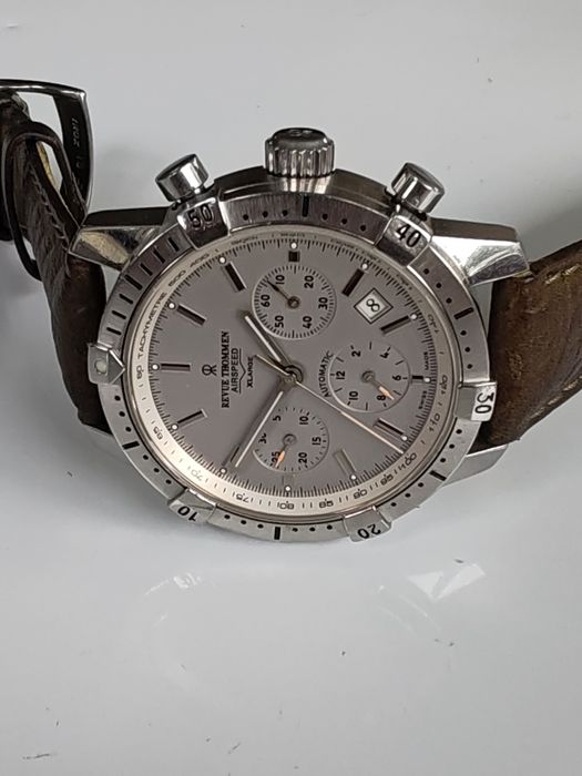 Ceas Revue Thommen Airspeed Automatic Chronograph 41 mm Funcționează e