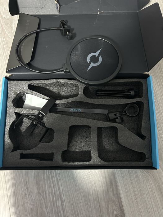 Vand microfon aqirys folosit foarte rar