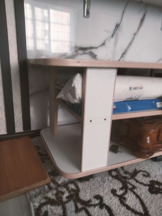 Журнальный столик