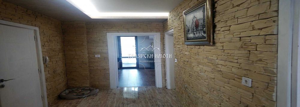 Продава се Тристаен апартамент в Велико Търново, Център - 230 кв.м за 1044 €/кв.м - Снимка #10