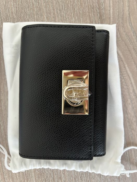 Портмоне Furla чисто ново