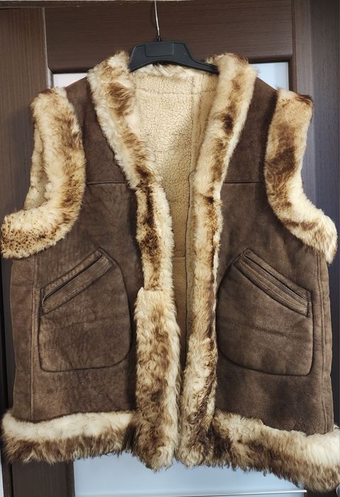 Продам жилет из овчины