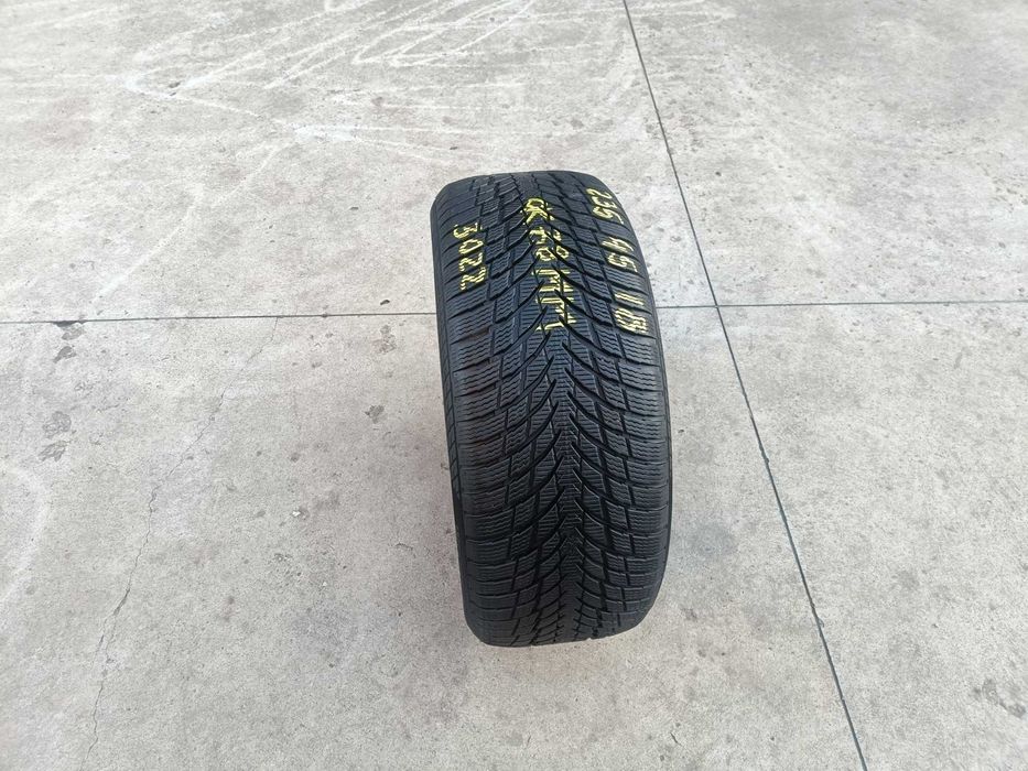 O anvelopa iarna 235 45 18 Nokian WR Snowproof P 7,8 mm 3022