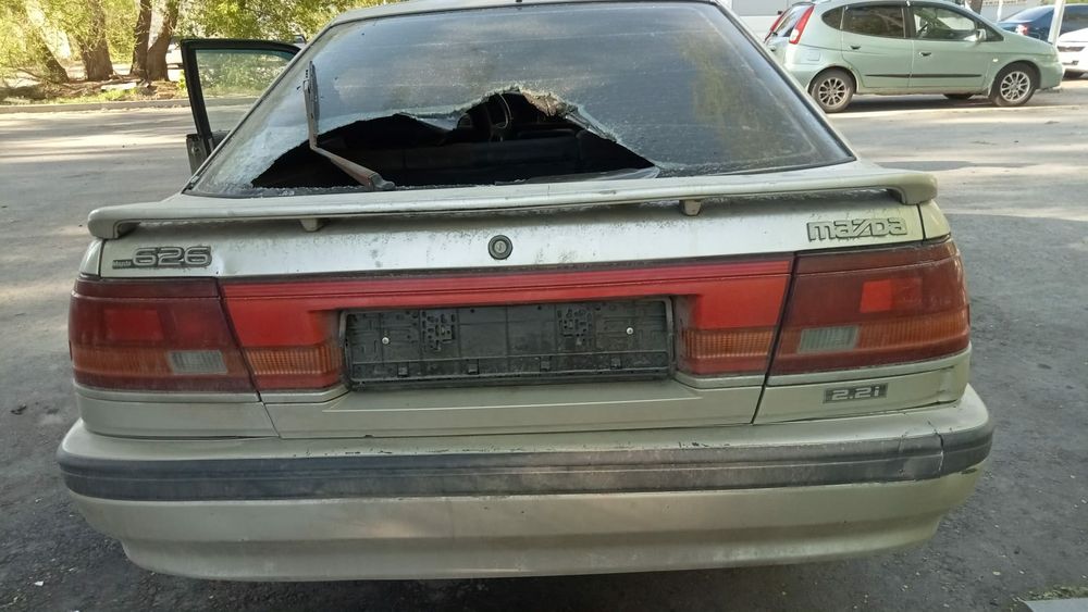 Продам Мазда 626 автомат аварииная
