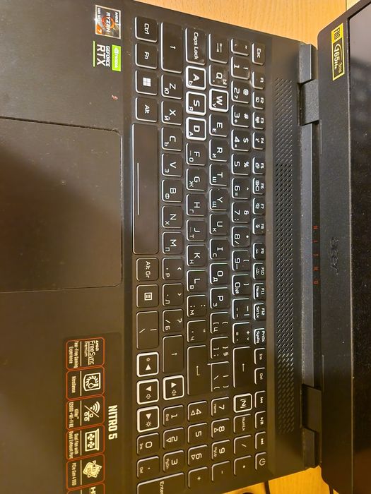Геймърски лаптоп Acer Nitro 5
