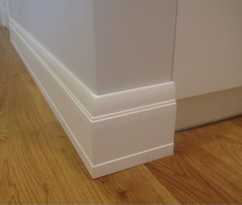 Установка плинтусов