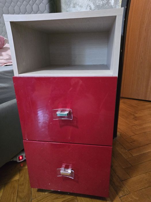 Vând mobila camera tineret 800 ron