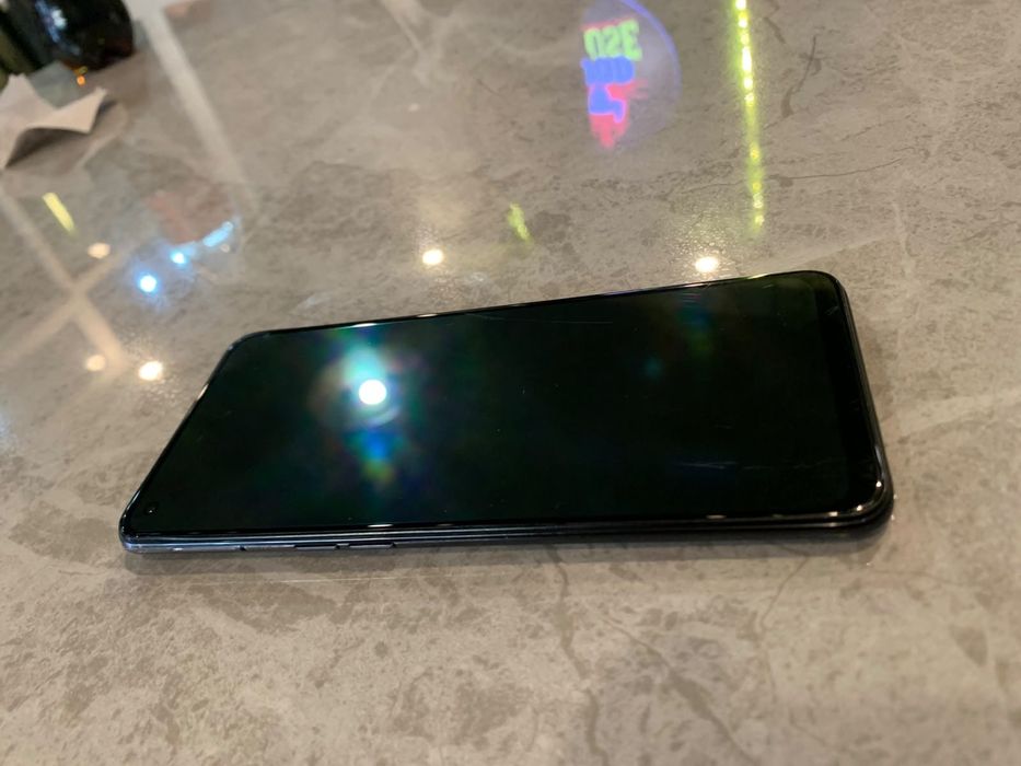 Oppo reno5 lite.