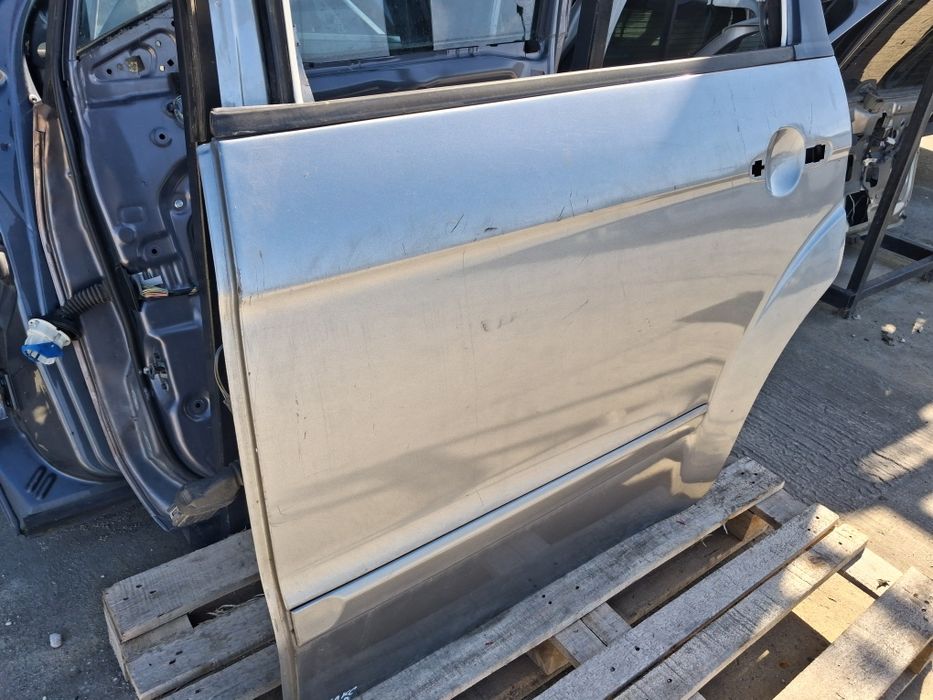 Врата Ford S-Max 2010г.
