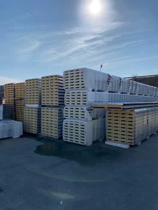 Depozit panouri termoizolante tip sandwich