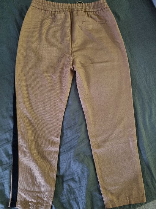 Pantaloni Hugo in stare perfecta