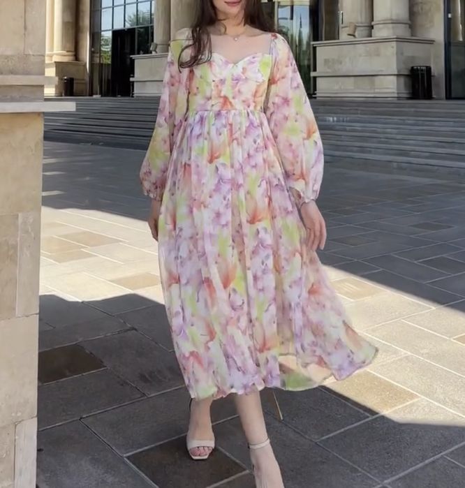 Продам  женское платье