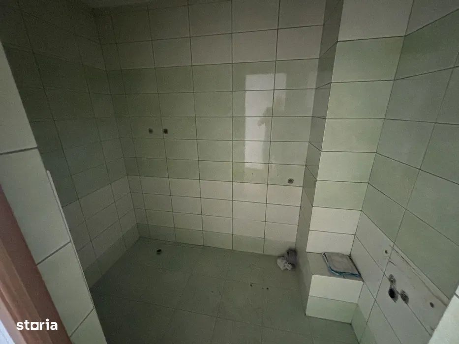 Apartament 3 camere, 2 bai, 72 mp + 8mp balcon, Manastur
