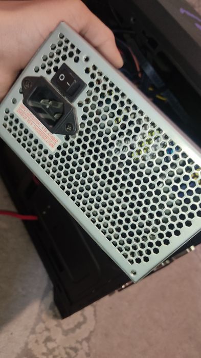 Продам блок питания на 400w