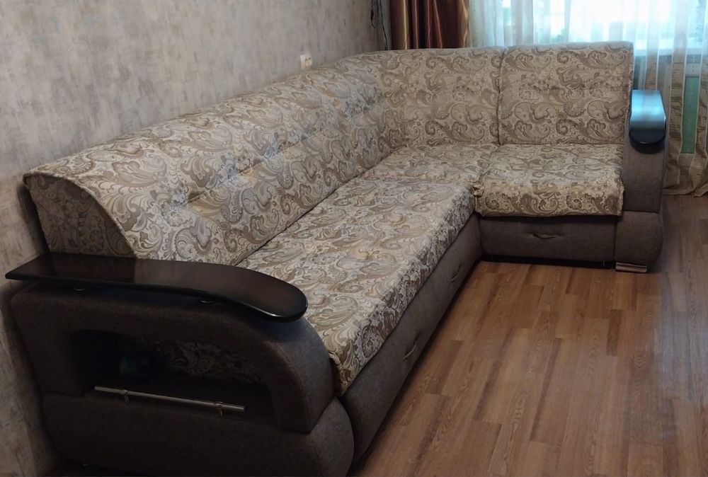 Продам угловой диван