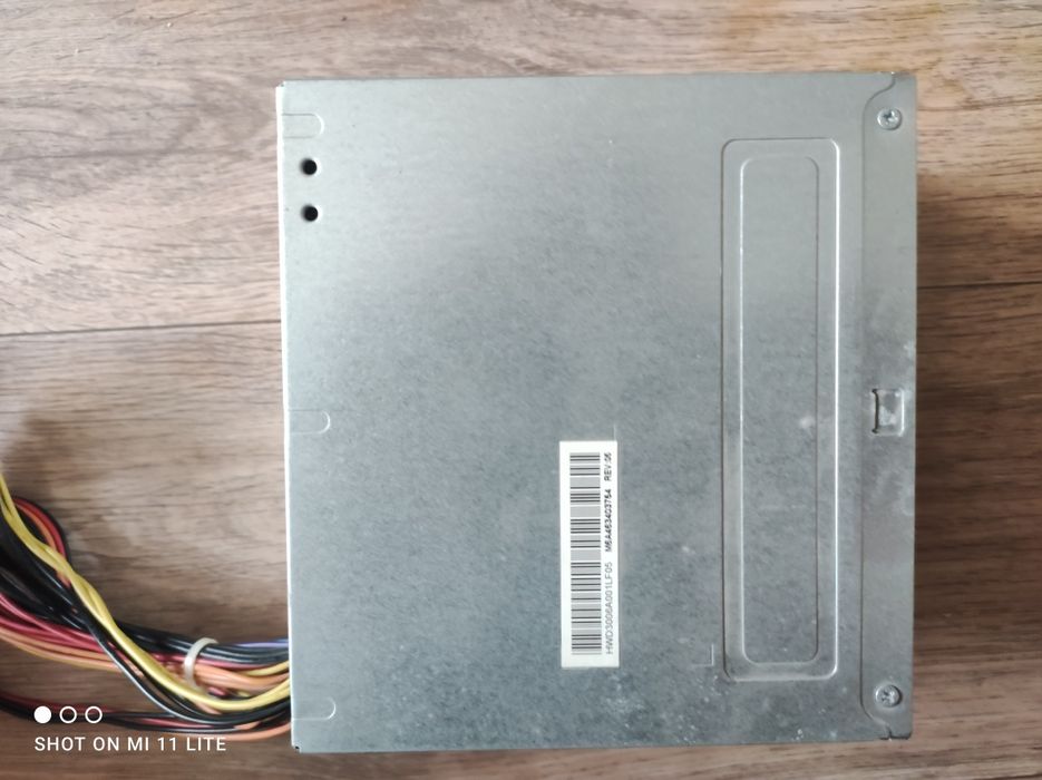 Продам блок питания от HP на 300 Вт