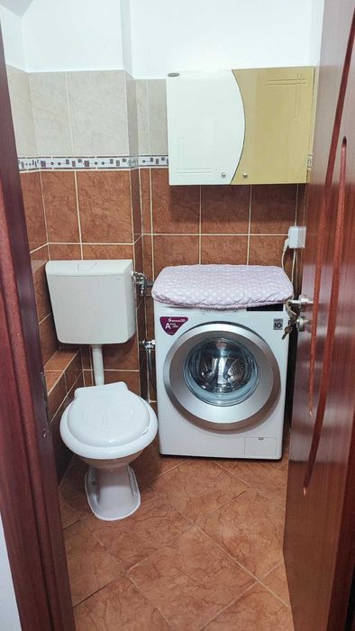 Apartament de vanzare 4 camere zona Inel 2