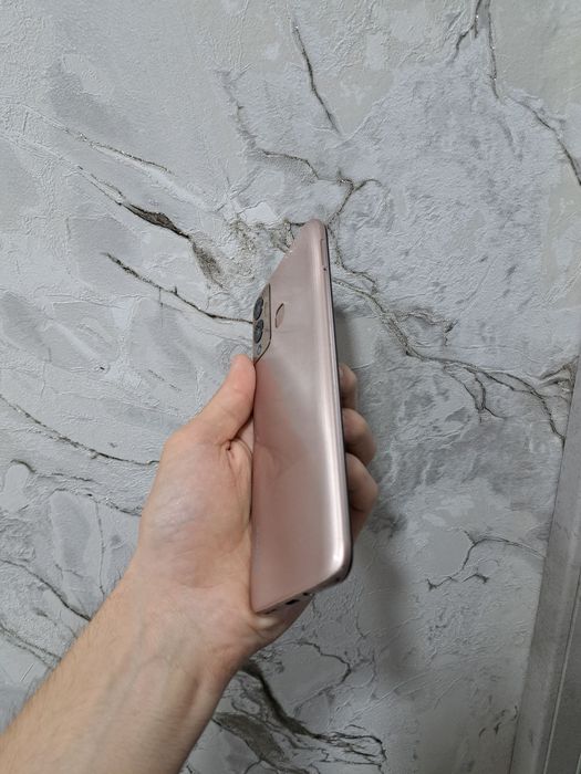 Продам infinix Hot 12 play память 64gb в отличном состоянии