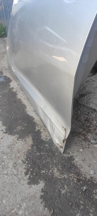 Дверь водительская KIA sportage 3