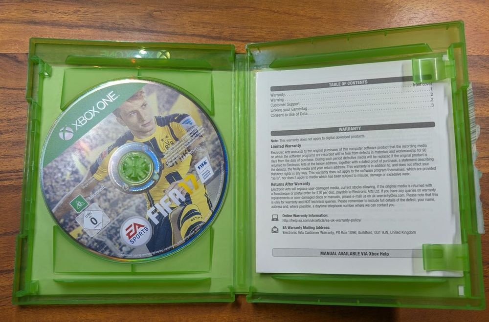 Игра FIFA 17 Legends за XBOX Series X и Xbox One