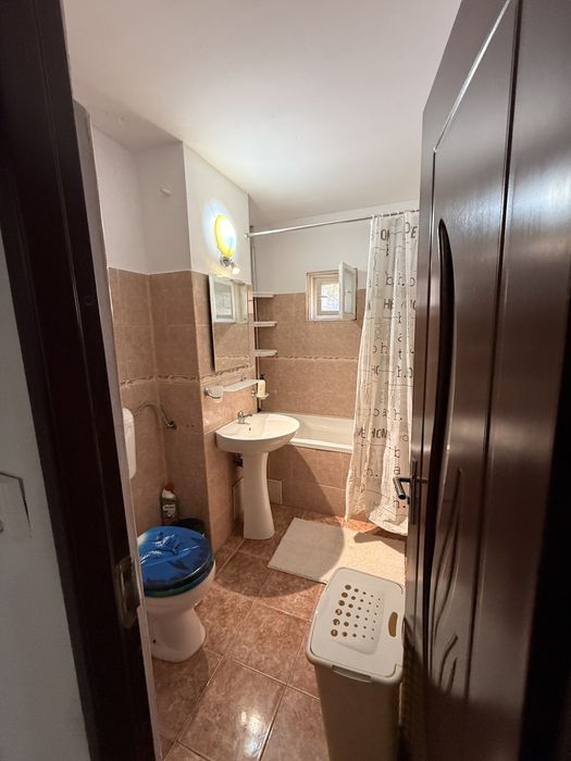 Apartament doua camere de inchiriat