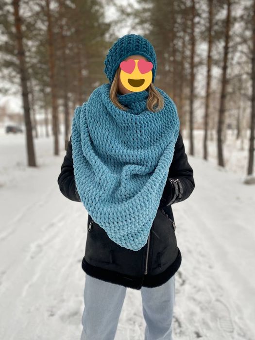 Продам шаль (бактус)  . Ручная работа