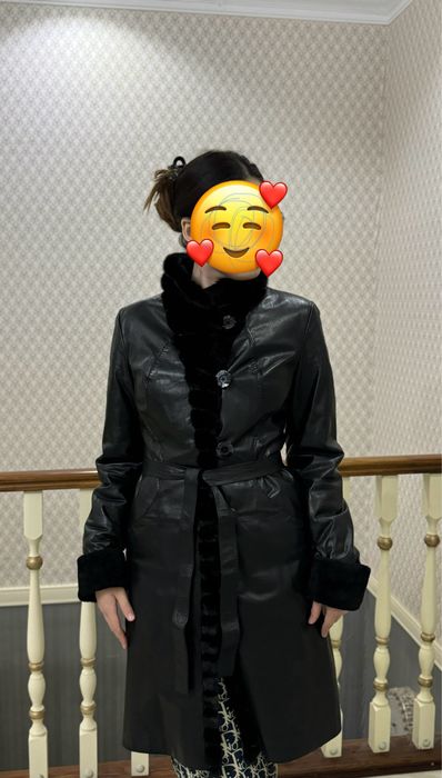 Верхняя одежда. Дубленка женская.