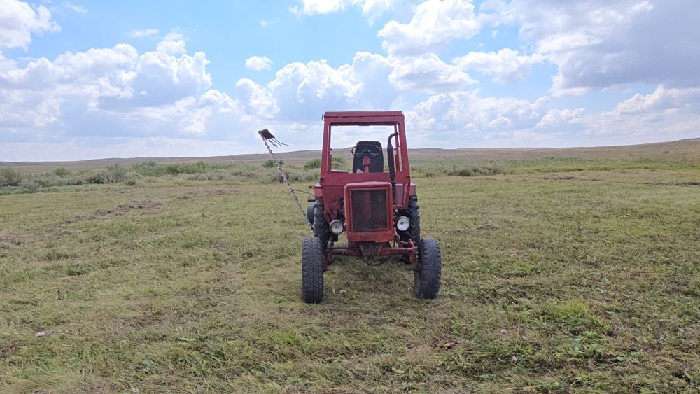 Трактор сатамын Кировец Т-25