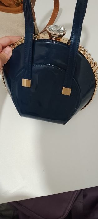 Продам бэушные сумки за 1.500 тенге