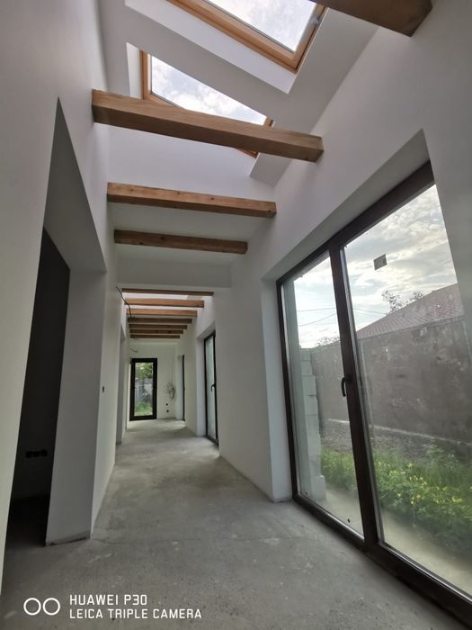 Casa si teren in Onesti/  Constructie noua, 4 camere, 2 bai, mansardă, beci/ Sat catolic (cartier 6 martie)