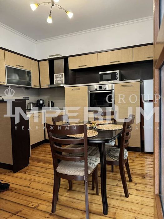 Тристаен апартамент под наем в централната част на гр. Варна КЛИМАТИЦ