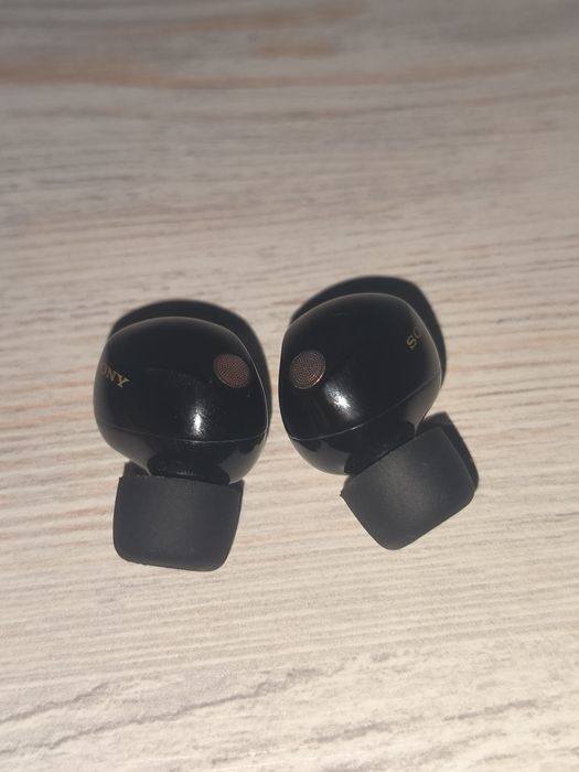 Sony WF1000 XM 5 наушники