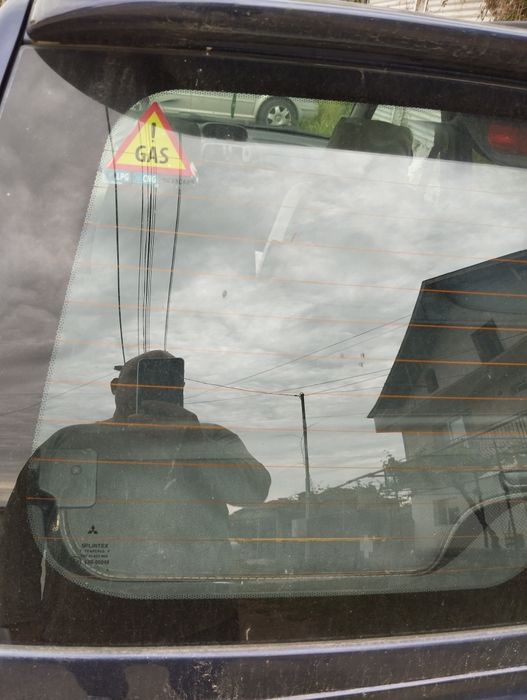 Мицубиши спейс стар газ бензин!